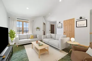 2821 Carrousel Ln, Janesville, WI 53545 - Photo 9