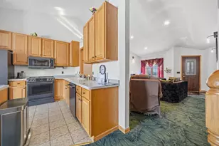 2821 Carrousel Ln, Janesville, WI 53545 - Photo 11