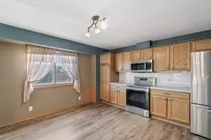 4415 Old Stone Rd, Oregon, WI 53575 - Photo 9