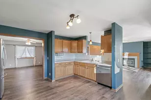 4415 Old Stone Rd, Oregon, WI 53575 - Photo 7