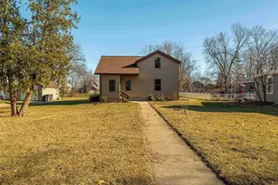 322 S Madison St, Janesville, WI 53536 - Photo 35