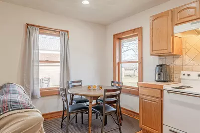 322 S Madison Street, Janesville, WI 53536 - Photo 9