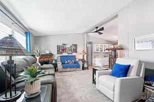 412 Oak Lodge Rd, Racine, WI 53185 - Photo 7