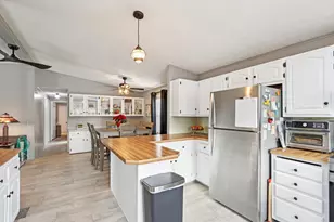 412 Oak Lodge Rd, Racine, WI 53185 - Photo 19