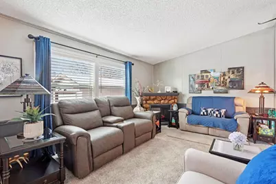 412 Oak Lodge Road, Racine, WI 53185 - Photo 9