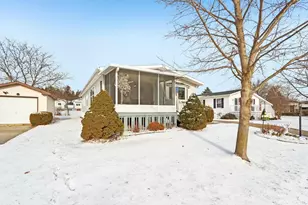 412 Oak Lodge Rd, Racine, WI 53185 - Photo 39