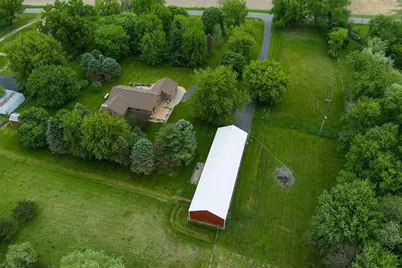 8131 E Creek Road, Janesville, WI 53546 - Photo 11