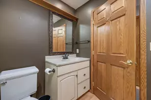 8131 E Creek Rd, Janesville, WI 53546 - Photo 37