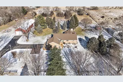 8131 E Creek Road, Janesville, WI 53546 - Photo 1