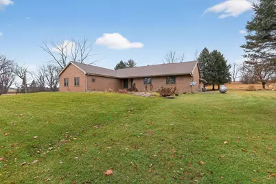 8131 E Creek Road, Janesville, WI 53546 - Photo 5