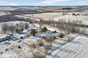 8131 E Creek Rd, Janesville, WI 53546 - Photo 29