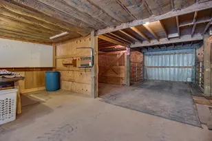 8131 E Creek Rd, Janesville, WI 53546 - Photo 23