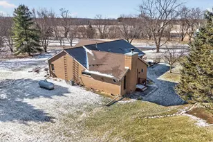 8131 E Creek Rd, Janesville, WI 53546 - Photo 9