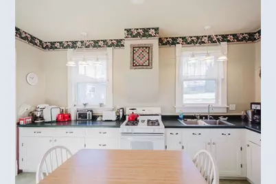 729 Center Street, Mineral Point, WI 53565 - Photo 17