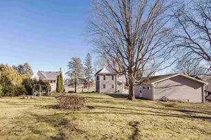 729 Center St, Mineral Point, WI 53565 - Photo 3