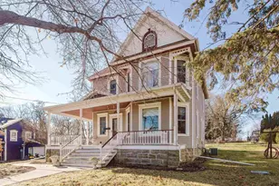 729 Center St, Mineral Point, WI 53565 - Photo 43