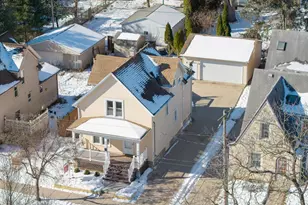 936 O'Sheridan St, Madison, WI 53715 - Photo 7