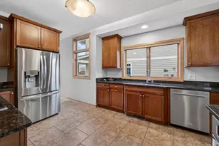 3555 John Muir Dr, Middleton, WI 53562 - Photo 13