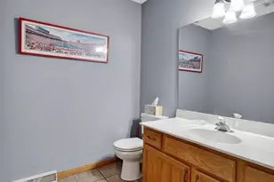3017 Bradbury Rd, Madison, WI 53719 - Photo 7