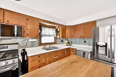 302 Buckingham Lane, Madison, WI 53714 - Photo 11