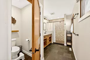 302 Buckingham Ln, Madison, WI 53714 - Photo 15