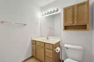 1041 Chandler Ln, Sun Prairie, WI 53590 - Photo 29