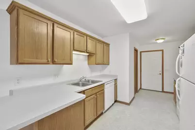 1041 Chandler Lane, Sun Prairie, WI 53590 - Photo 13