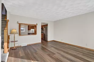 2548 Liberty Ln, Janesville, WI 53545 - Photo 5