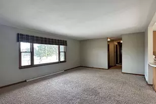 2539 N Co Rd E, Janesville, WI 53548 - Photo 3