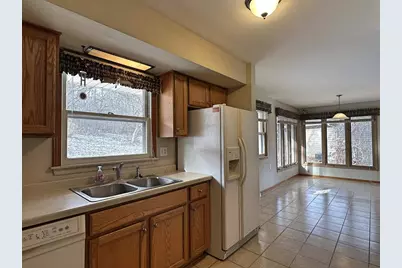 2539 N County Road E, Janesville, WI 53548 - Photo 5