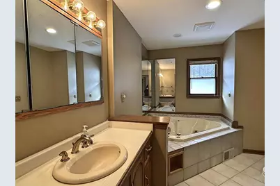 2539 N County Road E, Janesville, WI 53548 - Photo 19