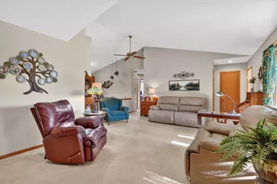 8801 N Serns Road, Milton, WI 53563 - Photo 9