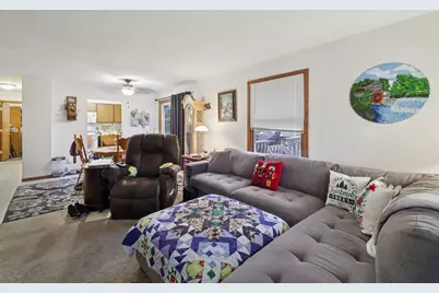 105-107 W Garfield Street, Mount Horeb, WI 53572 - Photo 15