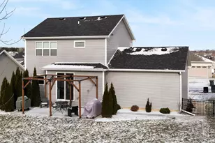 859 Shadowwood Trl, Sun Prairie, WI 53590 - Photo 7