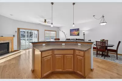 644 Bear Claw Way, Madison, WI 53562 - Photo 7