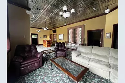 304 S Spring Street, Beaver Dam, WI 53916 - Photo 5