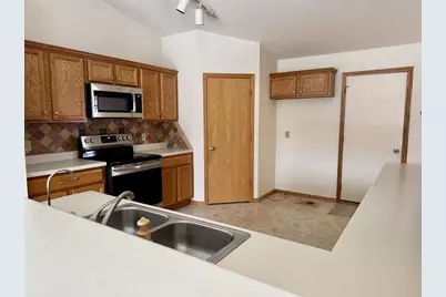 2702 Autumn Lane, Janesville, WI 53546 - Photo 15