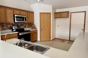 2702 Autumn Ln, Janesville, WI 53546 - Photo 15