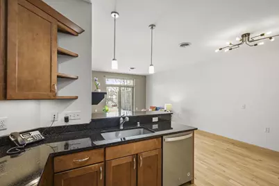625 E Mifflin Street #213, Madison, WI 53703 - Photo 9