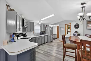 112 Falling Creek Cir, Janesville, WI 53548 - Photo 13