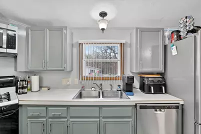 112 Falling Creek Circle, Janesville, WI 53548 - Photo 15