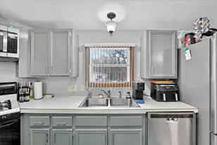 112 Falling Creek Cir, Janesville, WI 53548 - Photo 15