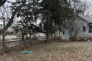 353 Lake St, Baraboo, WI 53913 - Photo 3