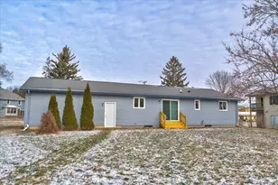 309 Fuller St, Columbus, WI 53925 - Photo 17