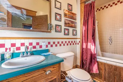 712 E Main Street, Reedsburg, WI 53959 - Photo 17