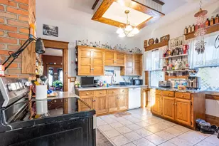 712 E Main St, Reedsburg, WI 53959 - Photo 9