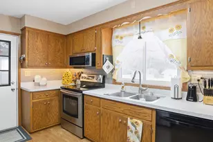 404 Anderson St, DeForest, WI 53532 - Photo 15