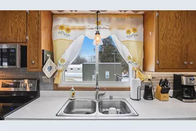 404 Anderson Street, DeForest, WI 53532 - Photo 13