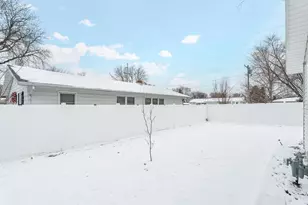 2003 N Lexington Dr, Janesville, WI 53545 - Photo 9