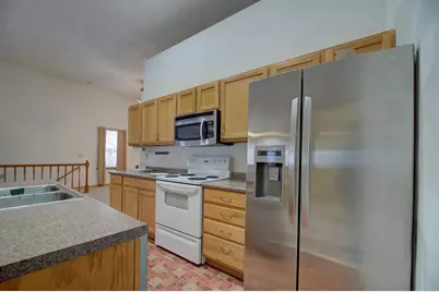 602 E Madison Avenue #19, Milton, WI 53563 - Photo 7